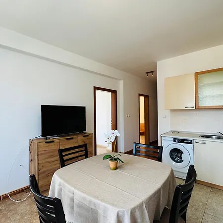 Sunny House 302 Two Bedroom Slantschew brjag