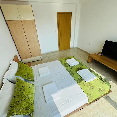 Apartment Sunny House 302 Two Bedroom *